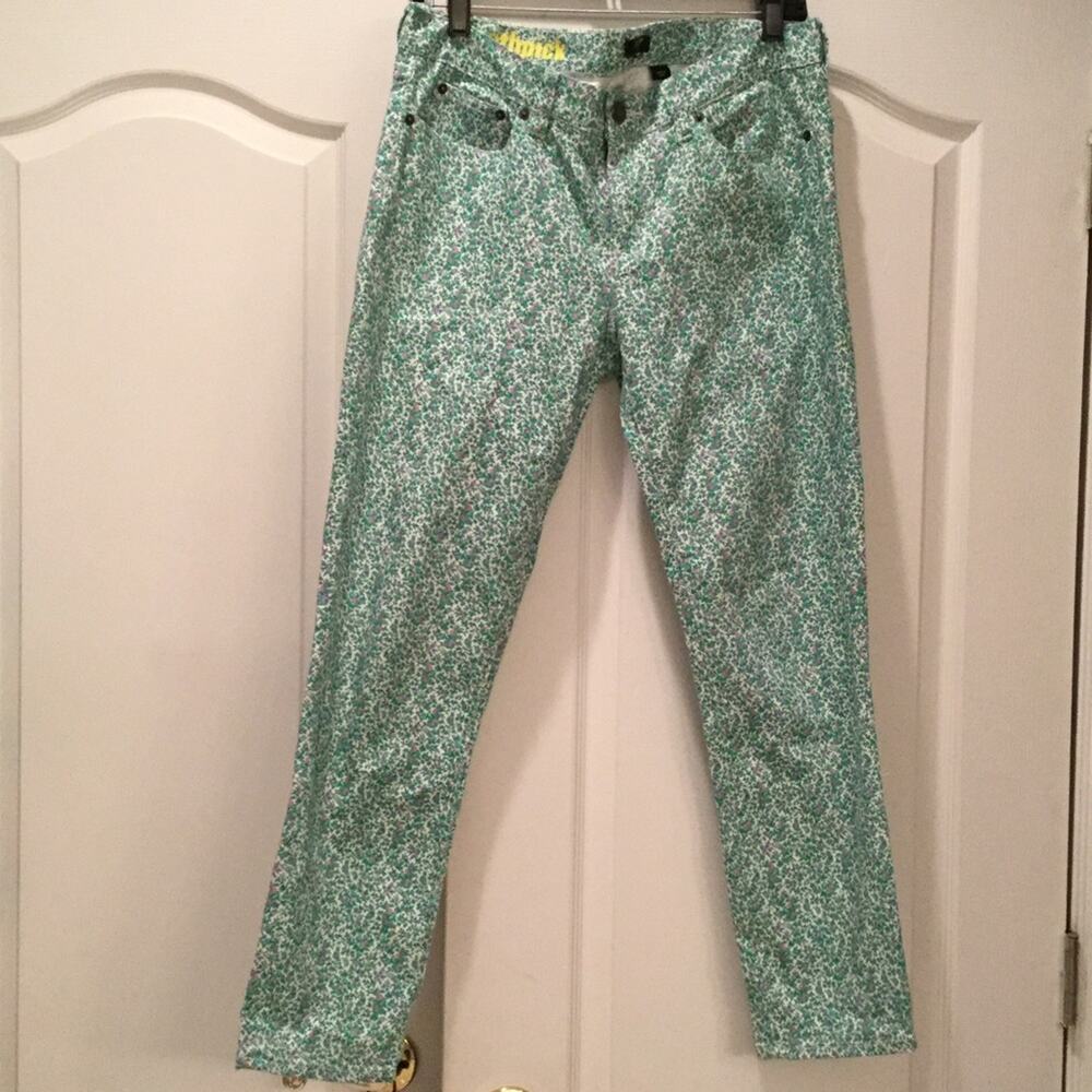 J crew 31 toothpick style Capri blue green white floral jean worn once
